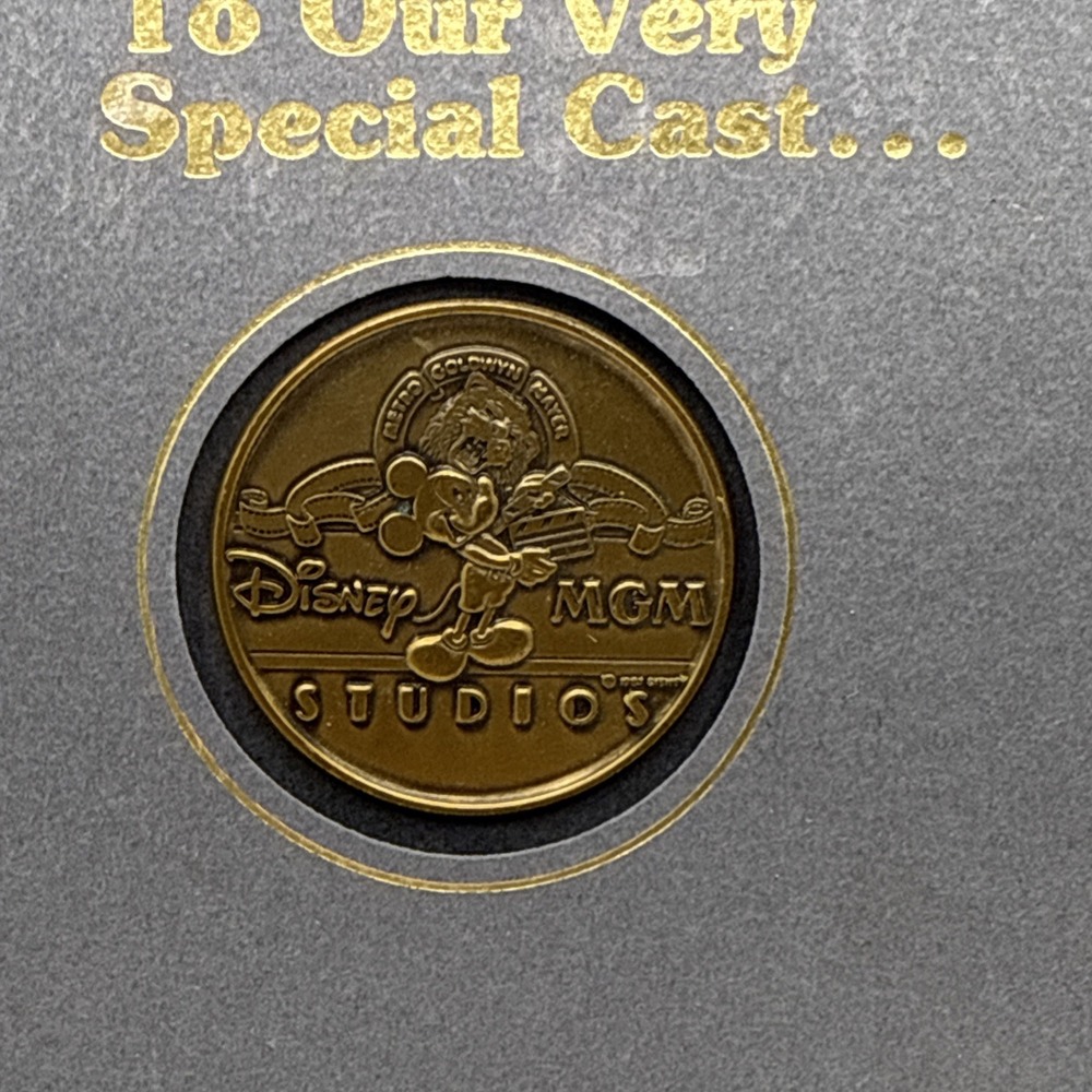 1989 Disney MGM Studios Opening Cast Member Gift Coin Medallion on‎ Card